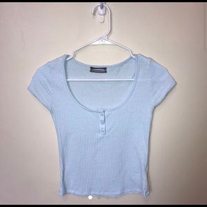 Urban Outfitters fitted button t